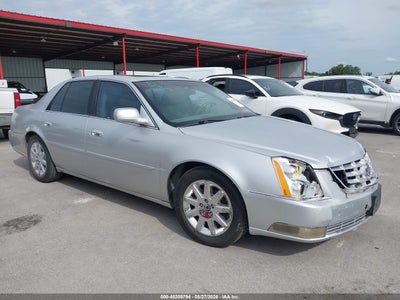 CADILLAC DTS 2011