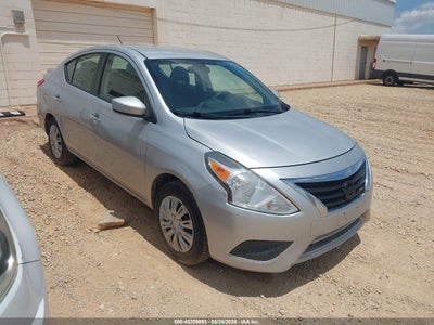 NISSAN VERSA 2017