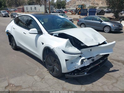 TESLA MODEL Y 2026