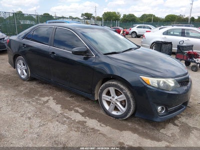 TOYOTA CAMRY 2012