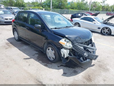 NISSAN VERSA 2010