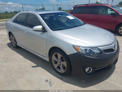 TOYOTA CAMRY 2012