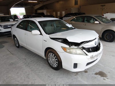 TOYOTA CAMRY HYBRID 2011