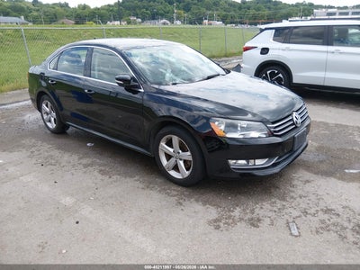 VOLKSWAGEN PASSAT 2015