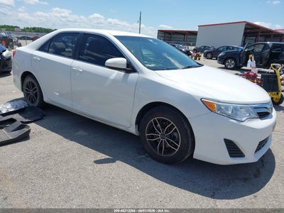 TOYOTA CAMRY 2012