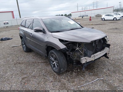 TOYOTA HIGHLANDER 2017