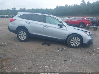 SUBARU OUTBACK 2018