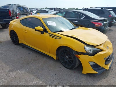 SCION FR-S 2015