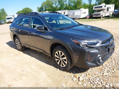SUBARU OUTBACK 2025