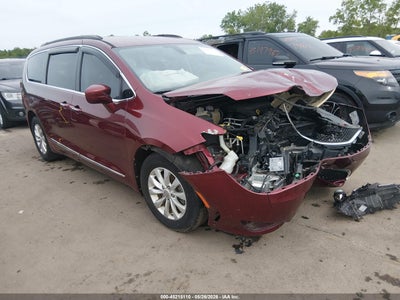 CHRYSLER PACIFICA 2017