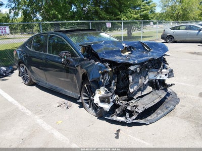 TOYOTA CAMRY 2019
