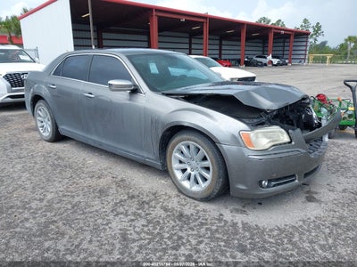 CHRYSLER 300 2012