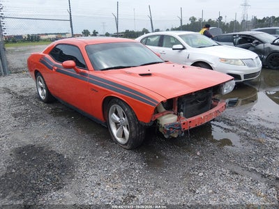 DODGE CHALLENGER 2013