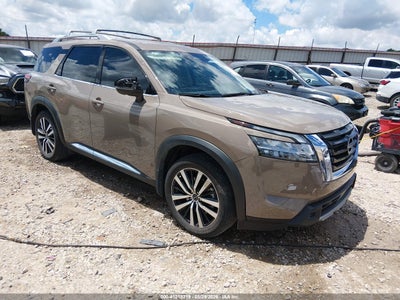 NISSAN PATHFINDER 2024