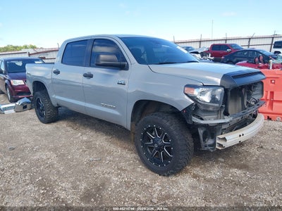 TOYOTA TUNDRA 2021