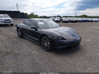 PORSCHE TAYCAN 2021