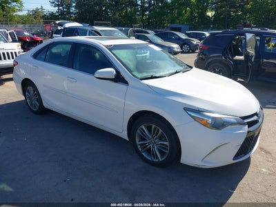 TOYOTA CAMRY 2016