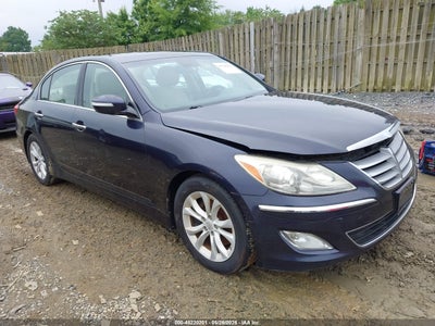 HYUNDAI GENESIS 2012