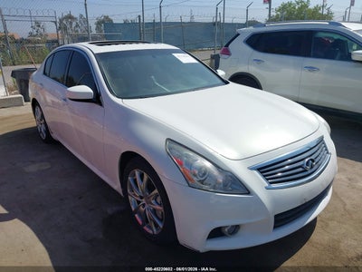 INFINITI G37 2013