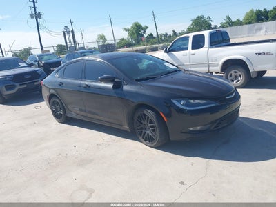 CHRYSLER 200 2015