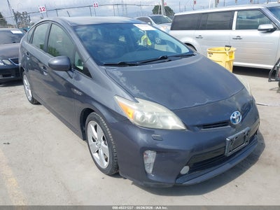 TOYOTA PRIUS 2013