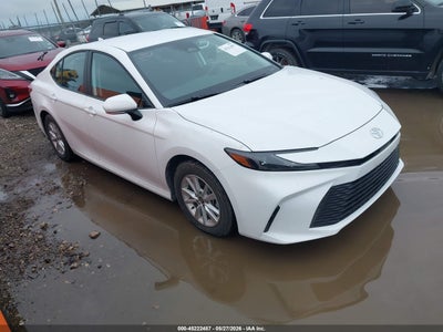 TOYOTA CAMRY 2026