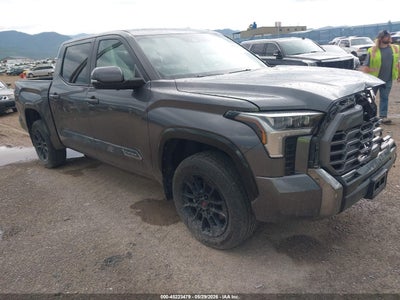 TOYOTA TUNDRA 2025