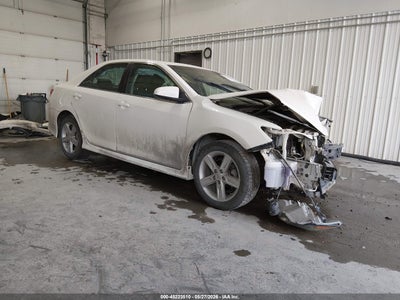 TOYOTA CAMRY 2014