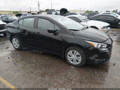 NISSAN VERSA 2024