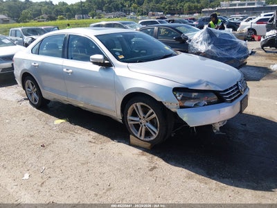VOLKSWAGEN PASSAT 2013
