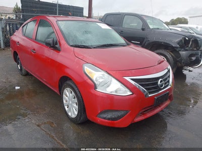 NISSAN VERSA 2015