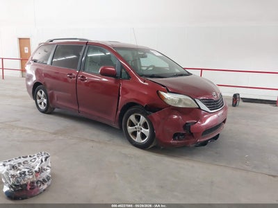 TOYOTA SIENNA 2012