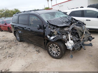 TOYOTA SIENNA 2020