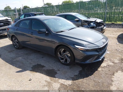 HYUNDAI ELANTRA 2025