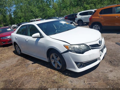 TOYOTA CAMRY 2013
