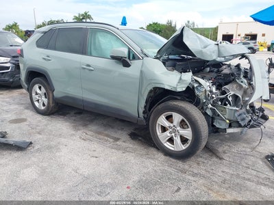 TOYOTA RAV4 2021