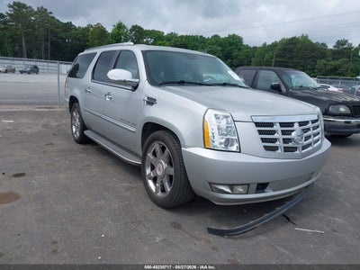 CADILLAC ESCALADE ESV 2011