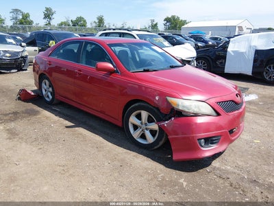 TOYOTA CAMRY 2011