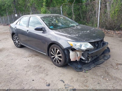 TOYOTA CAMRY 2012