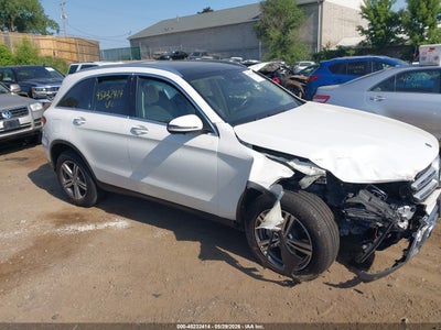 MERCEDES-BENZ GLC 300 2022