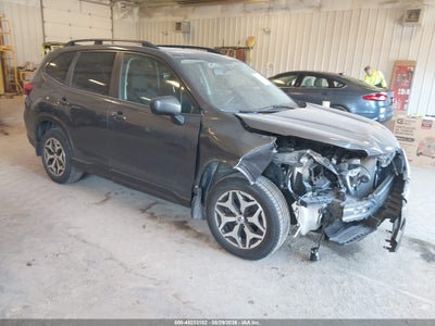 SUBARU FORESTER 2021