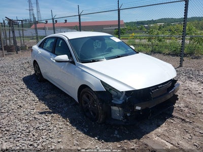 HYUNDAI ELANTRA 2022