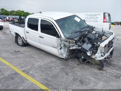 TOYOTA TACOMA 2015