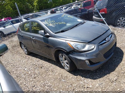 HYUNDAI ACCENT 2013