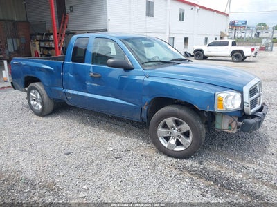 DODGE DAKOTA 2005