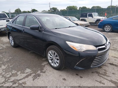 TOYOTA CAMRY 2015