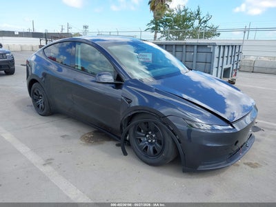 TESLA MODEL Y 2026