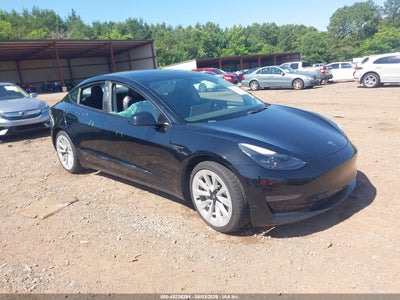 TESLA MODEL 3 2022