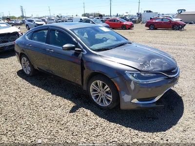 CHRYSLER 200 2015