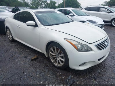 INFINITI G37 2013